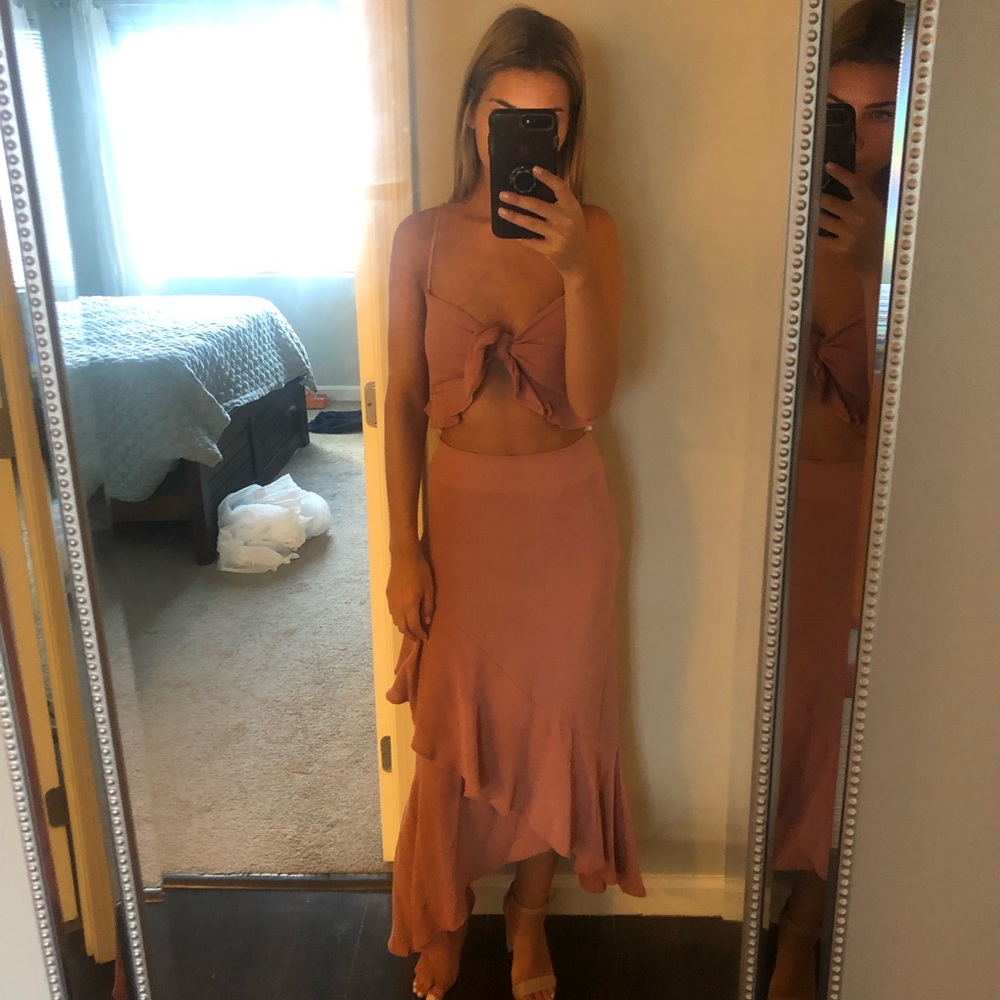 Flynn Skye Pink Midi Dress - Picture 3 of 3